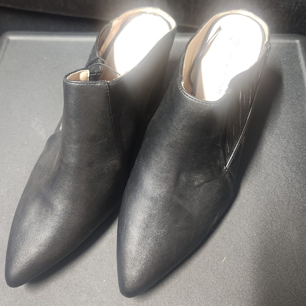 Heeled mules